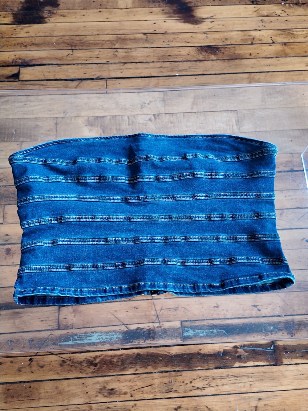 PrettyLittleThing Plus Strapless Denim Bandeau
